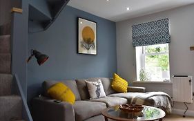 Luxury 2-Bed Cottage In Llansteffan
